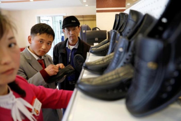 cach kim jong-un dan dat trieu tien “thoat trung” hinh anh 4