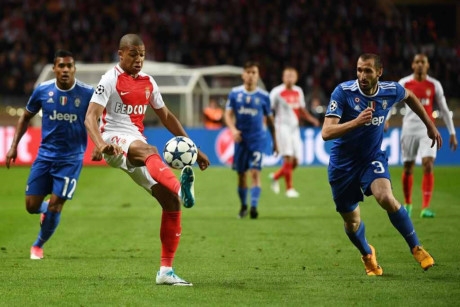 juventus vs monaco lao ba tien lop tre hinh 1