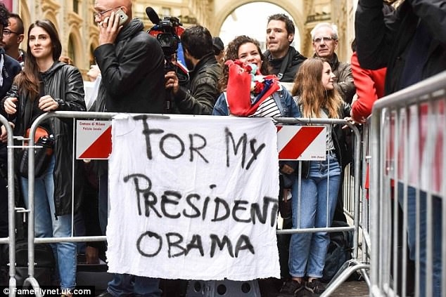 Obama xuat hien day phong cach o kinh do thoi trang Milan hinh anh 9