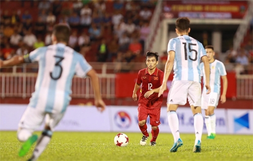 claudio-ubeda-viet-nam-thua-xa-cac-doi-thu-o-u20-world-cup-1