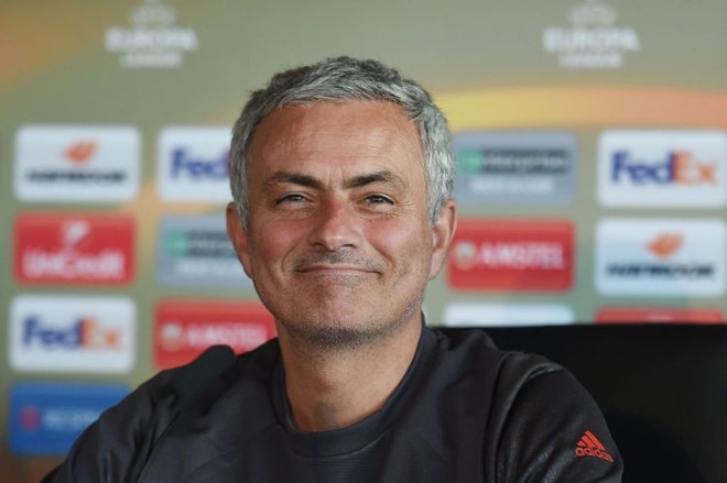 MU kiem tien tu Europa League nhieu hon Champions League hinh anh 1