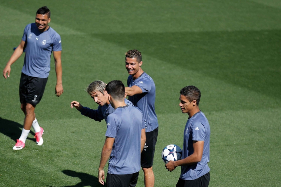 Ronaldo va dan sao Real sanh dieu truoc ban ket luot ve hinh anh 5