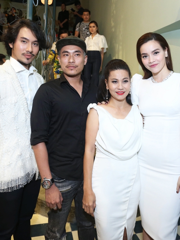 cuong-do-la-den-mung-ho-ngoc-ha-lam-ba-chu-7