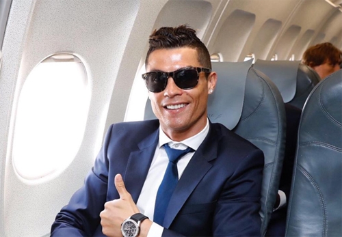 ronaldo-tung-kiem-1-2-trieu-dola-cho-nua-ngay-lam-viec