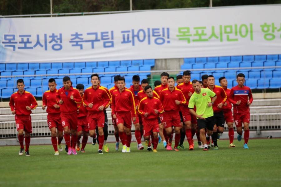 U20 Viet Nam hung khoi ra san tap o Han Quoc hinh anh 4