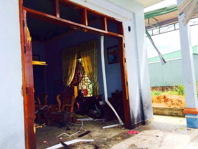 kon tum: mot nha dan tan nat vi bi nem min luc nua dem hinh anh 2