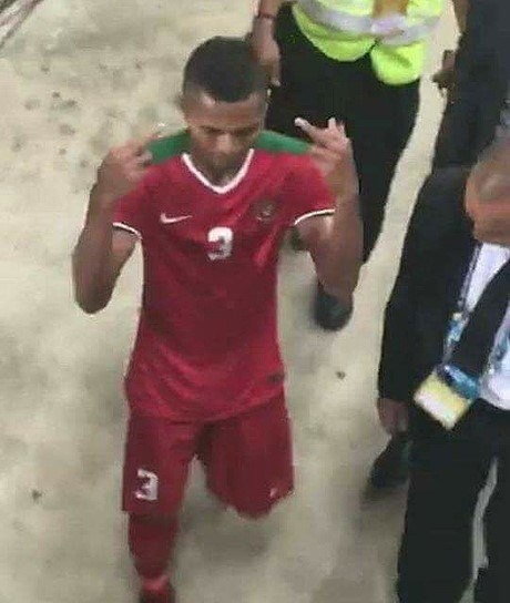 Liga Indonesia mới đá 1 tháng, 18 trọng tài đã bị trảm - ảnh 1