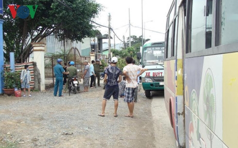 tranh gianh khach tai xe va phu xe buyt bi danh trong thuong hinh 1
