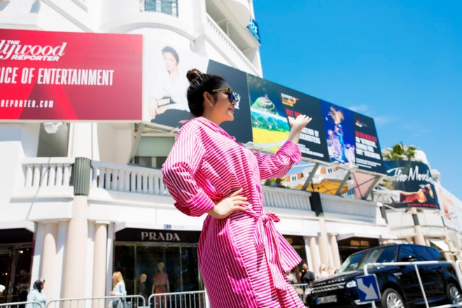 Ly Nha Ky tu in chan dung tren pano quang ba Viet Nam o Cannes hinh anh 2