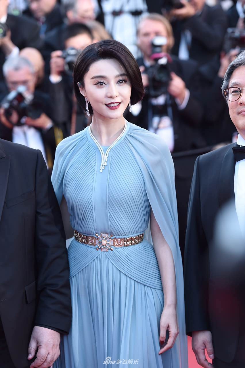 Pham Bang Bang mo nhat giua dan sao lon tren tham do Cannes hinh anh 3