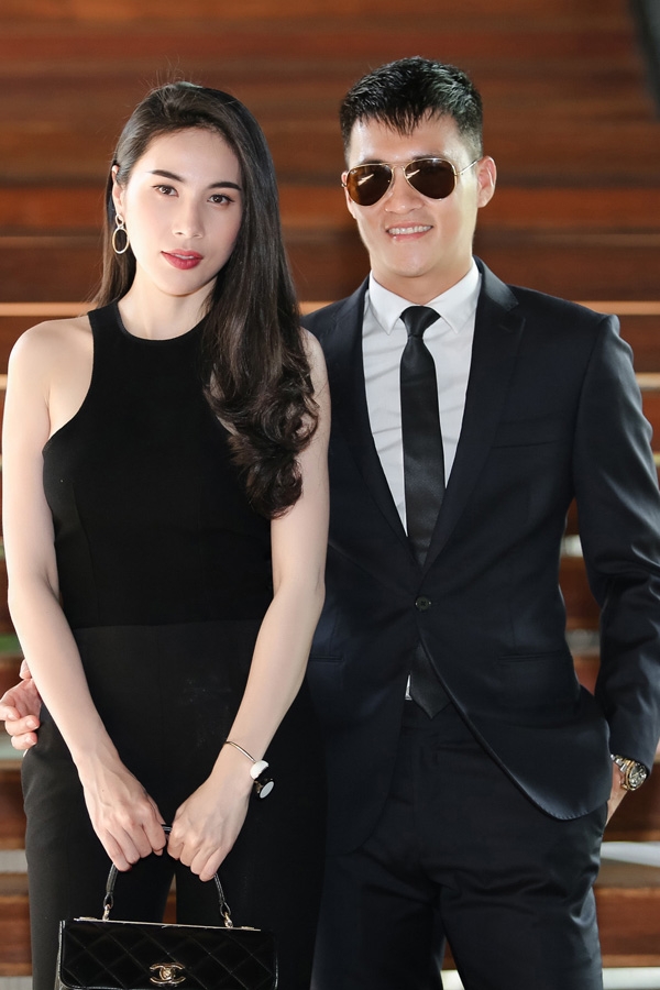 thuy-tien-tinh-tu-hon-ma-cong-vinh-o-su-kien-1
