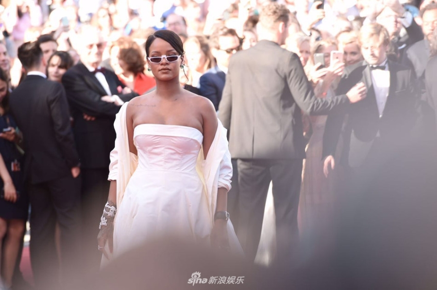 Dan sao Hollywood noi bat, nghe si TQ mo nhat tren tham do Cannes hinh anh 4