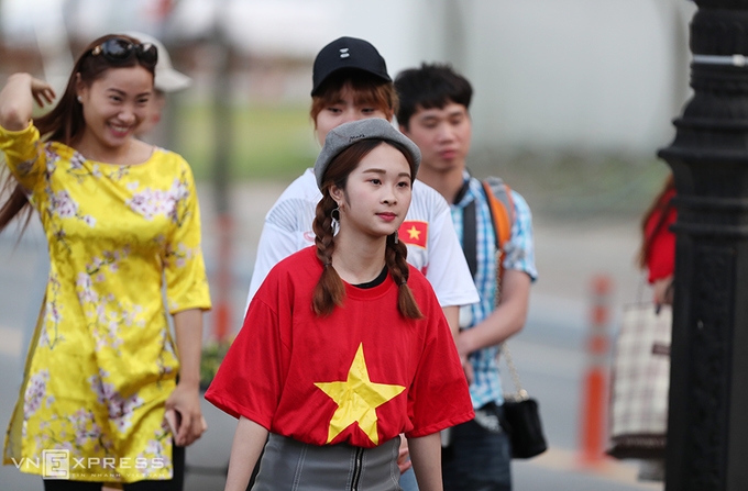 U20 Việt Nam tập kín, xua đuổi CĐV