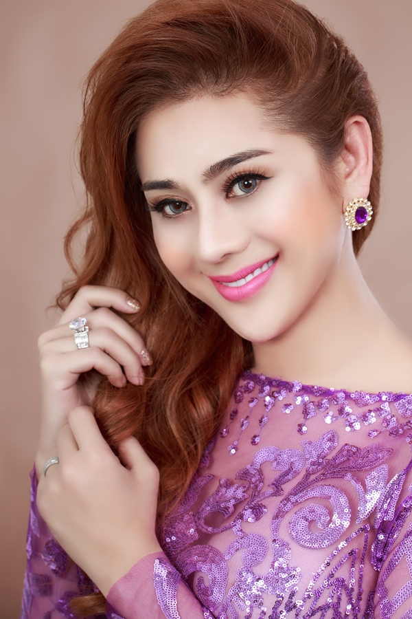 lam-khanh-chi-khoe-ve-nu-tinh-khi-lam-mau-anh-6