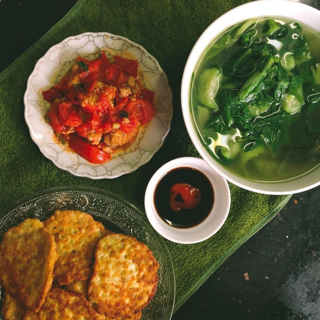 Sống ở Hà Nội, cặp vợ chồng trẻ mách nước chỉ tốn 15k/bữa cơm - Ảnh 8.