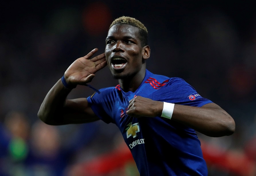 Ibra vut nang, chay ra san an mung chuc vo dich Europa League hinh anh 2