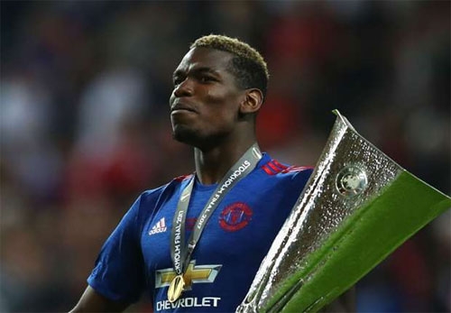 man-utd-hoan-tat-cu-hat-trick-danh-hieu-tren-dau-truong-chau-au