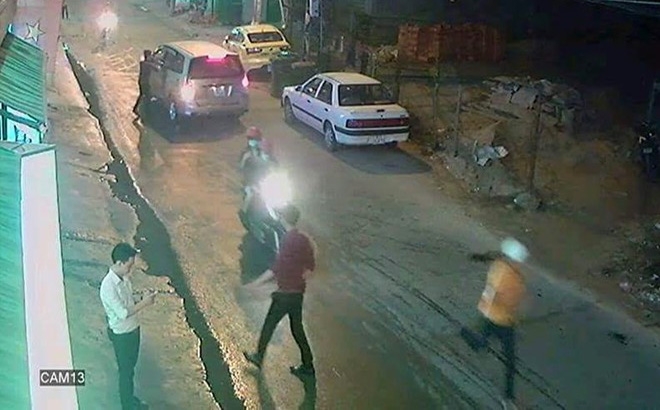 Kết quả hình ảnh cho Mang dao đi trả thù cho bạn bị đối thủ đâm chết