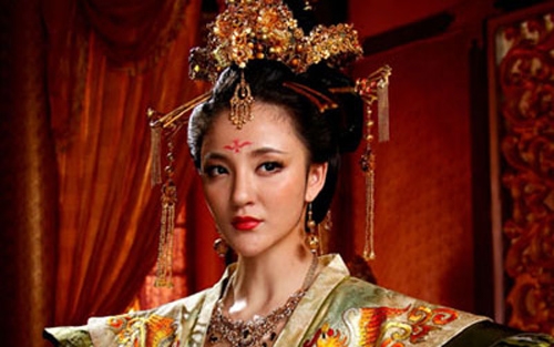 bien nguoi thanh lon - don danh ghen da man bac nhat thoi phong kien - 1
