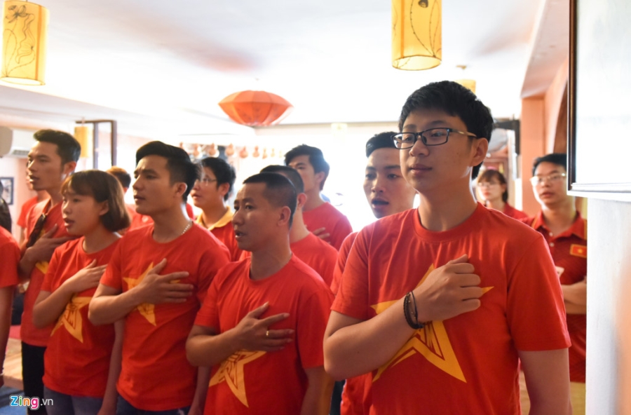 Co dong vien khoc nuc no sau that bai cua U20 Viet Nam hinh anh 3