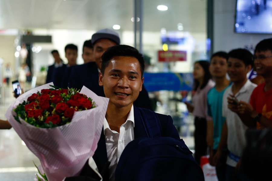 CDV nong nhiet chao don U20 Viet Nam tro ve tu World Cup hinh anh 7