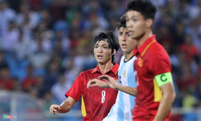Cong Phuong, Tuan Anh cham tran doi cac ngoi sao K.League hinh anh 1