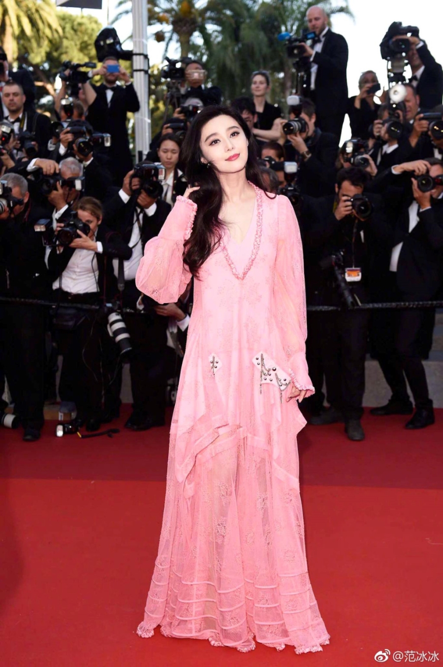 Phong cach sang trong, dai cac cua Pham Bang Bang tai Cannes hinh anh 8