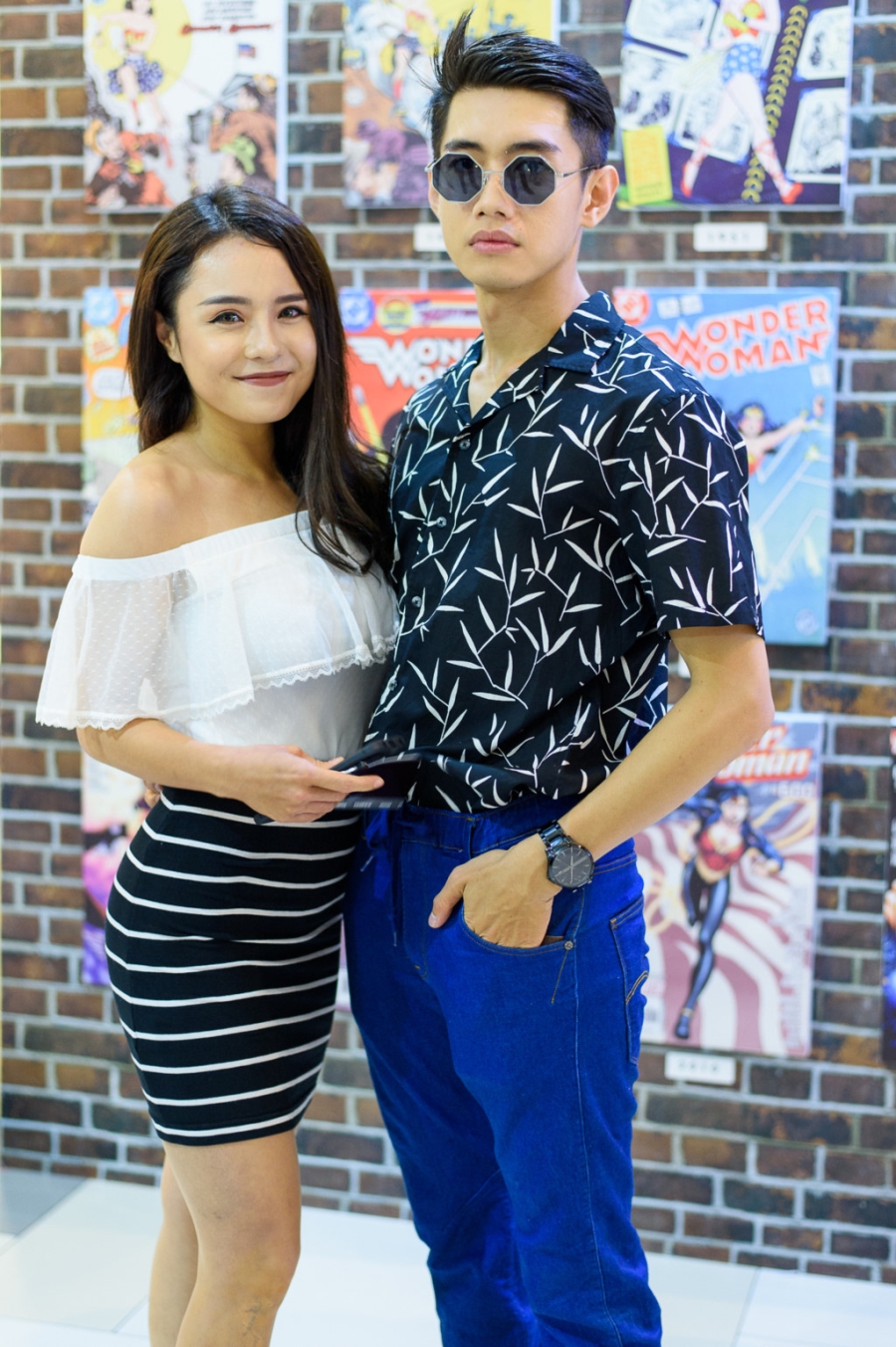 A hau Huyen My mot minh di xem phim sau on ao 'tan tinh' thieu gia hinh anh 5