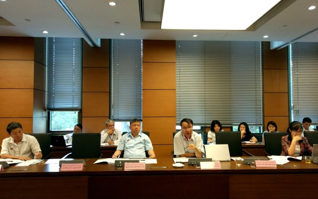 Đại biểu Trần Quang Chiểu cho biết, ngay cả người dân đồng bào miền núi cũng rất lo lắng về vấn đề trả nợ (ảnh: BD).