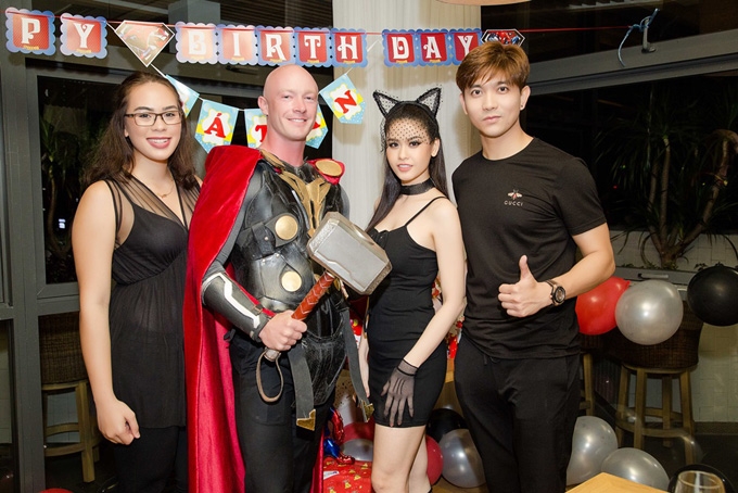 tim-truong-quynh-anh-cung-lam-sinh-nhat-cho-con-trai-4