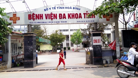 BVĐK tỉnh Hòa Bình, nơi vừa xảy ra vụ nghi sốc phản vệ khi chạy thận.