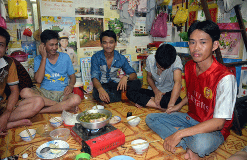lam them nhung khong du song, lao dong “keu troi” hinh anh 1