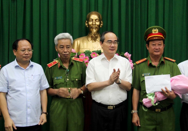 Thuong nong ban chuyen an pha 'tap doan' ma tuy tai Sai Gon hinh anh 2
