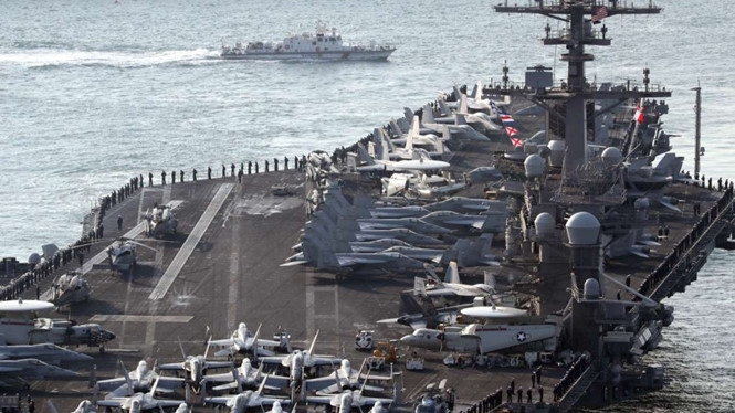 Tàu sân bay USS Carl Vinson /// REUTERS