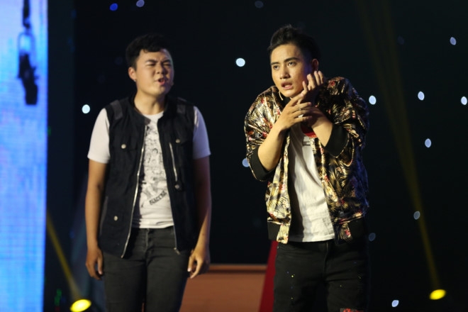 Viet Huong xuc dong voi thi sinh ban het nha cua de chua ung thu hinh anh 2