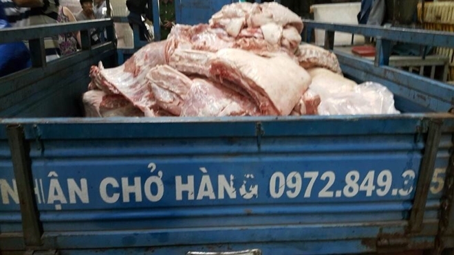  Thu mua 1,5 tấn heo bệnh về bán cho công nhân khu công nghiệp - Ảnh 4.