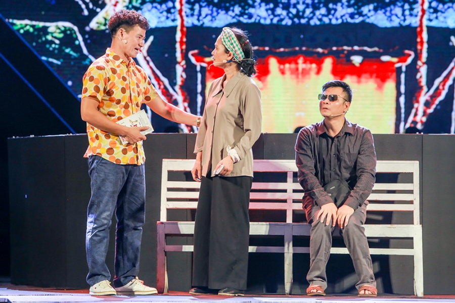 Dam Vinh Hung tung quy ca gio truoc ban tho To de xin noi tieng hinh anh 4