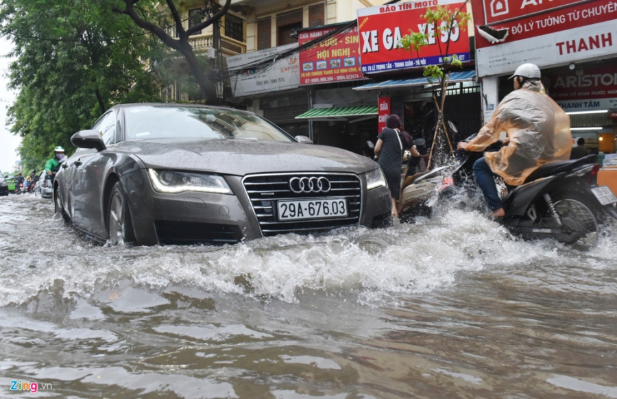 Ha Noi mua lon, nhieu tuyen pho ngap sau hinh anh 6