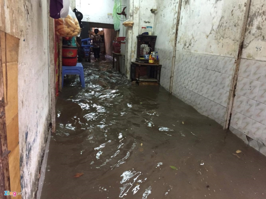 Ha Noi mua lon, nhieu tuyen pho ngap sau hinh anh 18