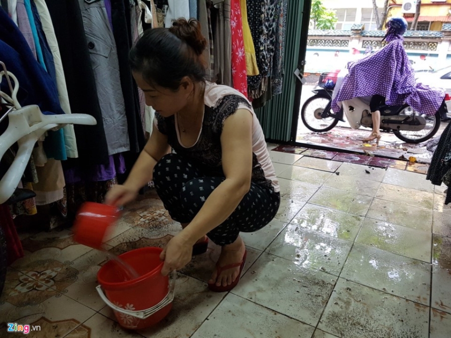 Ha Noi mua lon, nhieu tuyen pho ngap sau hinh anh 20