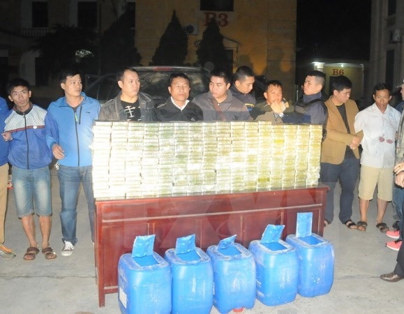 Tu hinh 3 bi cao trong vu an mua ban trai phep 300 banh heroin hinh anh 1
