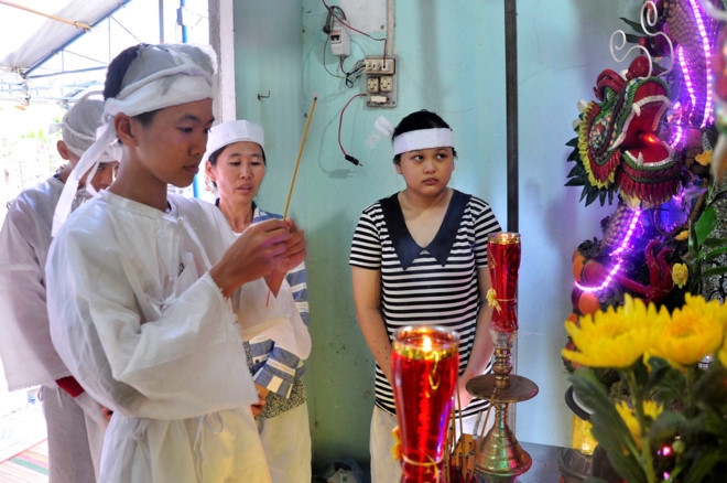Nguoi dan chet tai tru so, cong an phuong co chiu trach nhiem? hinh anh 1