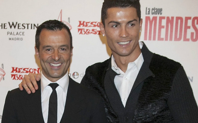 Ronaldo bị “Người phán xử” buộc tội, mất 1000 tỷ VNĐ chạy án - 2