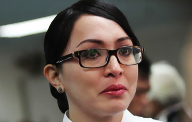 Bao nhieu hoa hau, a hau phai hau toa nhu Phuong Nga? hinh anh 10