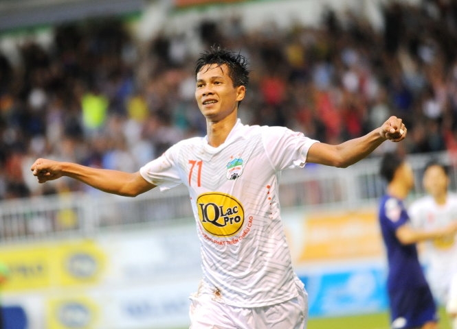 ​FLC Thanh Hóa giữ vững ngôi đầu