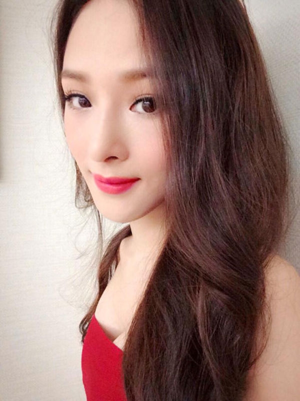  Hoa hậu Phương Nga viết lời cho nhiều ca khúc nổi tiếng. 