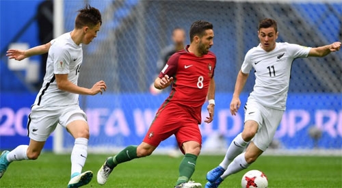 ronaldo-lai-ghi-ban-bo-dao-nha-vao-ban-ket-voi-vi-tri-dau-bang-a-1