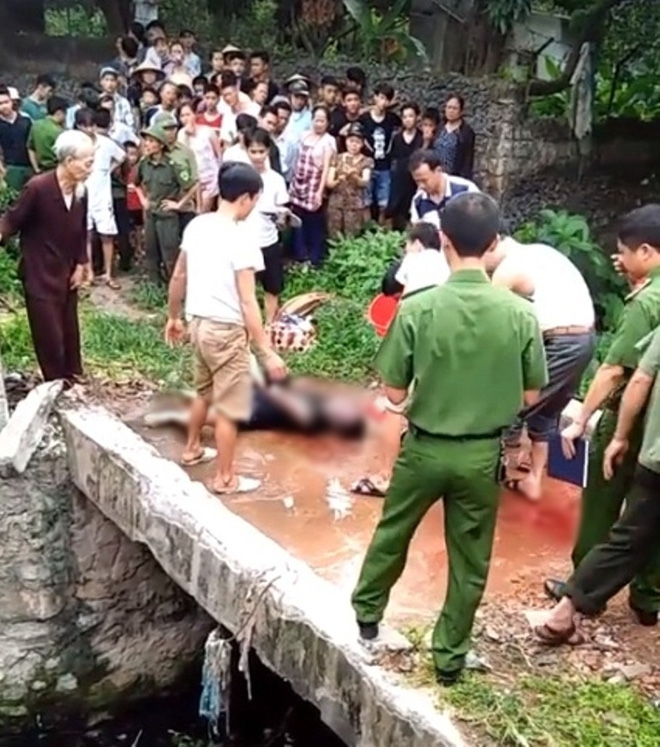 Tin nóng trong ngày: Phát hiện người đàn ông cắm đầu xuống mương nước tử vong ở Hà Nội - Ảnh 2.
