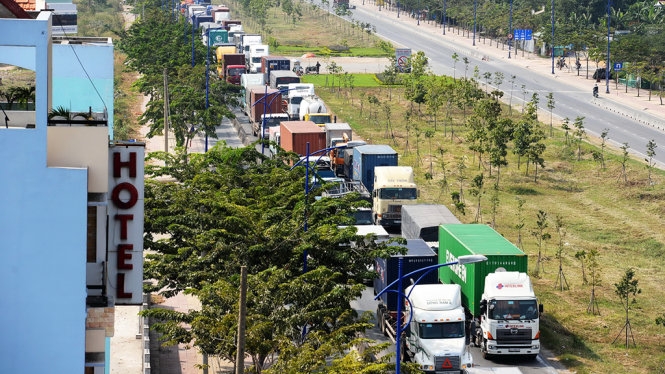 Tìm giải pháp xử lý kẹt xe ở các cảng biển TP.HCM 
