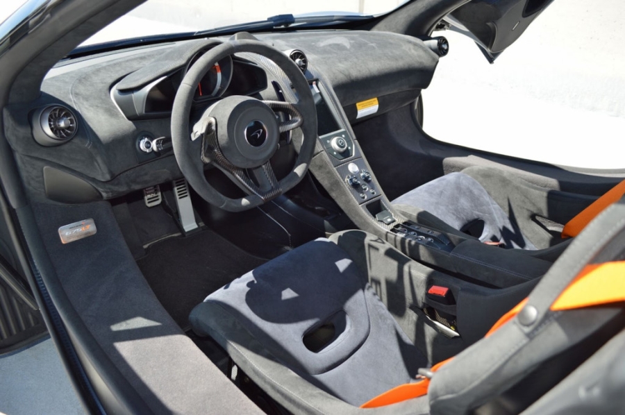 McLaren 675LT Spider do chinh hang co gia ban hon 487.000 USD hinh anh 6